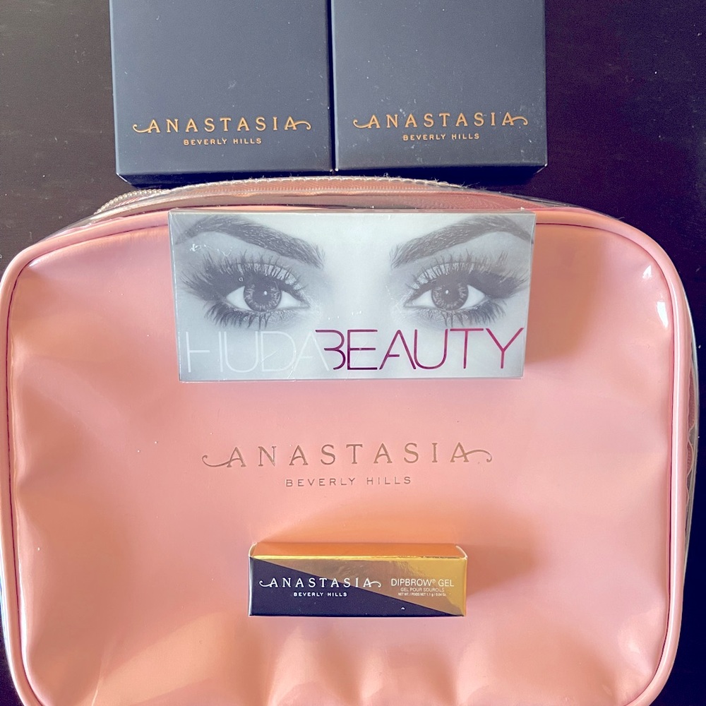Anastasia Beverly Hills & Huda Lashes Mini Bundle